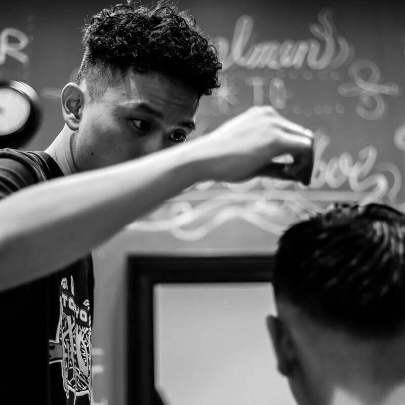 横浜の床屋(バーバー)CHILL CHAIR横浜店